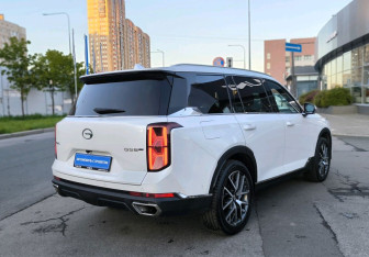 Подержанный автомобиль GAC GS8 2023 года (4 фото)