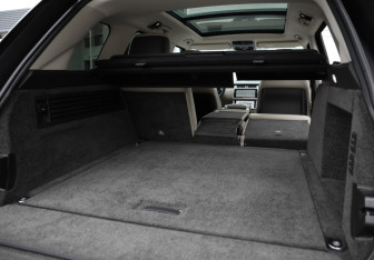 Подержанный автомобиль Land Rover Range Rover 2022 года (38 фото)