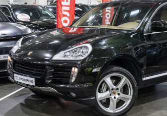 Подержанный автомобиль Porsche Cayenne 2007 года (2 фото)