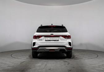 Подержанный автомобиль Kia Rio Hatchback 2021 года (6 фото)