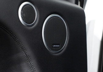 Подержанный автомобиль Land Rover Range Rover Sport 2017 года (22 фото)