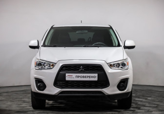 Подержанный автомобиль Mitsubishi ASX 2014 года (2 фото)