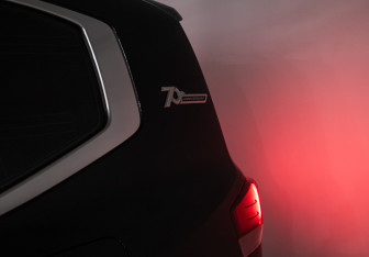 Подержанный автомобиль Toyota Land Cruiser Suv 2021 года (34 фото)