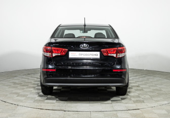 Подержанный автомобиль Kia Rio Sedan 2016 года (6 фото)