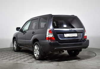 Подержанный автомобиль Subaru Forester Suv 2007 года (7 фото)