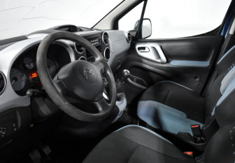 Подержанный автомобиль Citroen Berlingo 2013 года (9 фото)