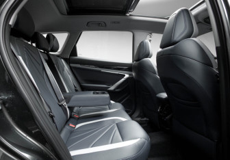 Новый Geely Atlas 2026 (16 фото)