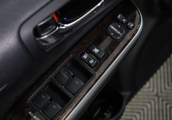 Подержанный автомобиль Toyota Camry Sedan 2017 года (25 фото)