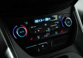 Подержанный автомобиль Ford Kuga 2018 года (17 фото)