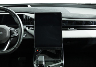 Подержанный автомобиль Geely Atlas 2023 года (14 фото)