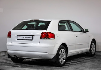 Подержанный автомобиль Audi A3 Hatchback 2008 года (5 фото)