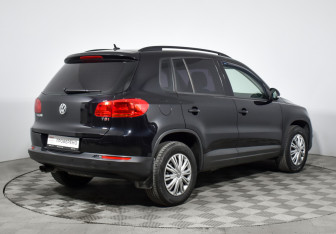 Подержанный автомобиль Volkswagen Tiguan 2014 года (5 фото)