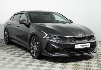 Подержанный автомобиль Kia K5 2021 года (3 фото)