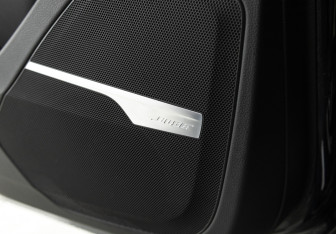 Подержанный автомобиль Audi Q7 2016 года (24 фото)