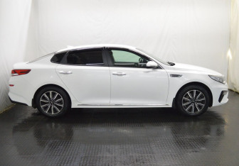 Подержанный автомобиль Kia Optima Sedan 2018 года (4 фото)
