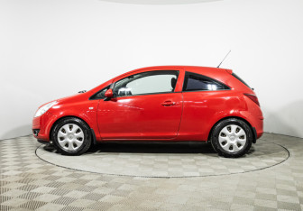 Подержанный автомобиль Opel Corsa 2010 года (8 фото)