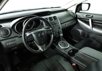 Подержанный автомобиль Mazda CX-7 2009 года (11 фото)