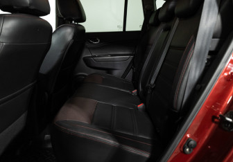 Подержанный автомобиль Renault Koleos 2014 года (10 фото)