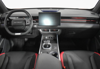 Подержанный автомобиль Jetour Dashing 2024 года (13 фото)