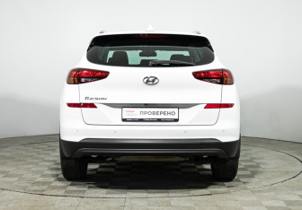 Подержанный автомобиль Hyundai Tucson 2020 года (6 фото)