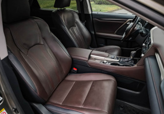 Подержанный автомобиль Lexus RX 2017 года (30 фото)