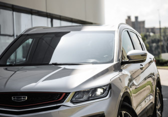 Подержанный автомобиль Geely Coolray 2020 года (2 фото)