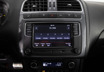 Подержанный автомобиль Volkswagen Polo Sedan 2018 года (13 фото)