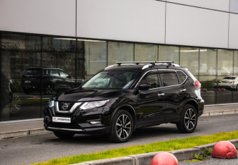 Подержанный автомобиль Nissan X-Trail 2021 года (3 фото)