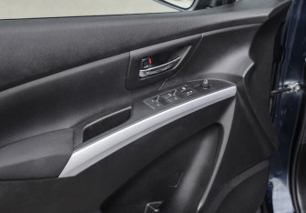 Подержанный автомобиль Suzuki SX4 Hatchback 2021 года (19 фото)