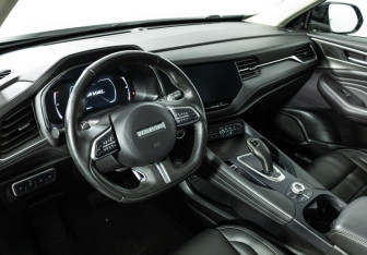 Подержанный автомобиль Haval F7 2021 года (11 фото)