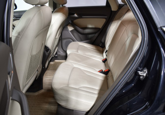 Подержанный автомобиль Audi Q3 2013 года (11 фото)