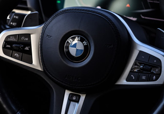 Подержанный автомобиль BMW X4 2020 года (13 фото)