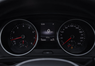 Подержанный автомобиль Volkswagen Tiguan 2019 года (13 фото)