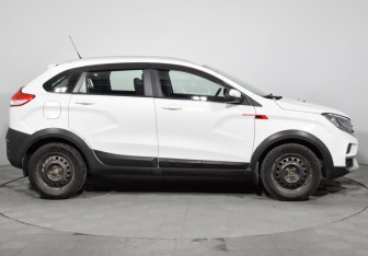 Подержанный автомобиль LADA (ВАЗ) XRAY 2020 года (4 фото)