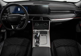 Подержанный автомобиль Exeed TXL 2023 года (15 фото)