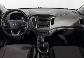 Подержанный автомобиль Hyundai Creta 2018 года (15 фото)