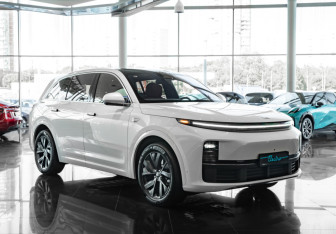 Новый LiXiang L7 2024 (2 фото)