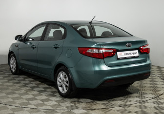Подержанный автомобиль Kia Rio Sedan 2014 года (7 фото)