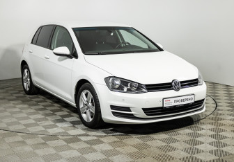 Подержанный автомобиль Volkswagen Golf Hatchback 2013 года (3 фото)