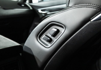 Подержанный автомобиль Geely Tugella 2022 года (24 фото)