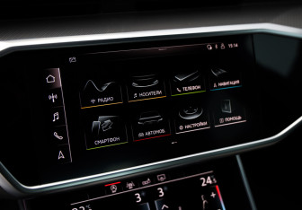 Подержанный автомобиль Audi A6 Sedan 2018 года (14 фото)