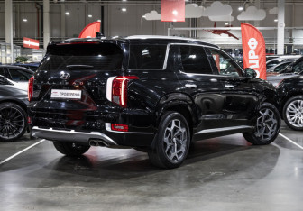 Подержанный автомобиль Hyundai Palisade 2021 года (6 фото)