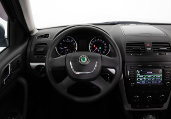 Подержанный автомобиль Skoda Yeti 2012 года (9 фото)