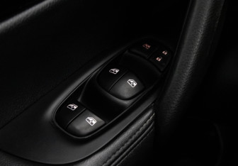 Подержанный автомобиль Toyota RAV4 2019 года (16 фото)