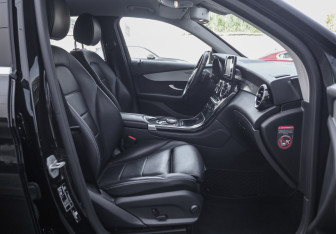Подержанный автомобиль Mercedes-Benz GLC Coupe 2015 года (25 фото)