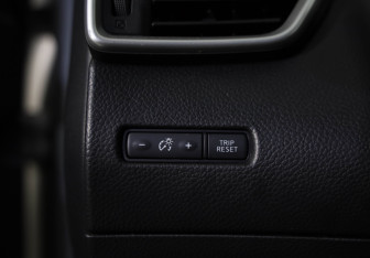 Подержанный автомобиль Nissan X-Trail 2015 года (16 фото)