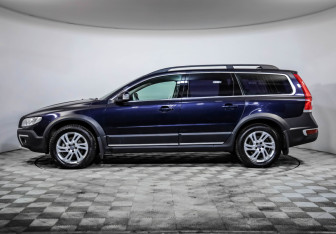 Подержанный автомобиль Volvo XC70 2015 года (4 фото)