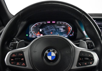 Подержанный автомобиль BMW X5 2020 года (22 фото)