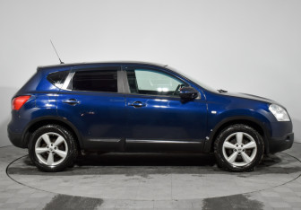 Подержанный автомобиль Nissan Qashqai 2008 года (4 фото)