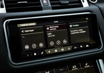 Подержанный автомобиль Land Rover Range Rover Sport 2020 года (18 фото)